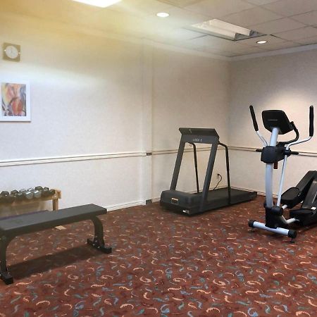 Art Infiniti Hotel Pitt Meadows 외부 사진