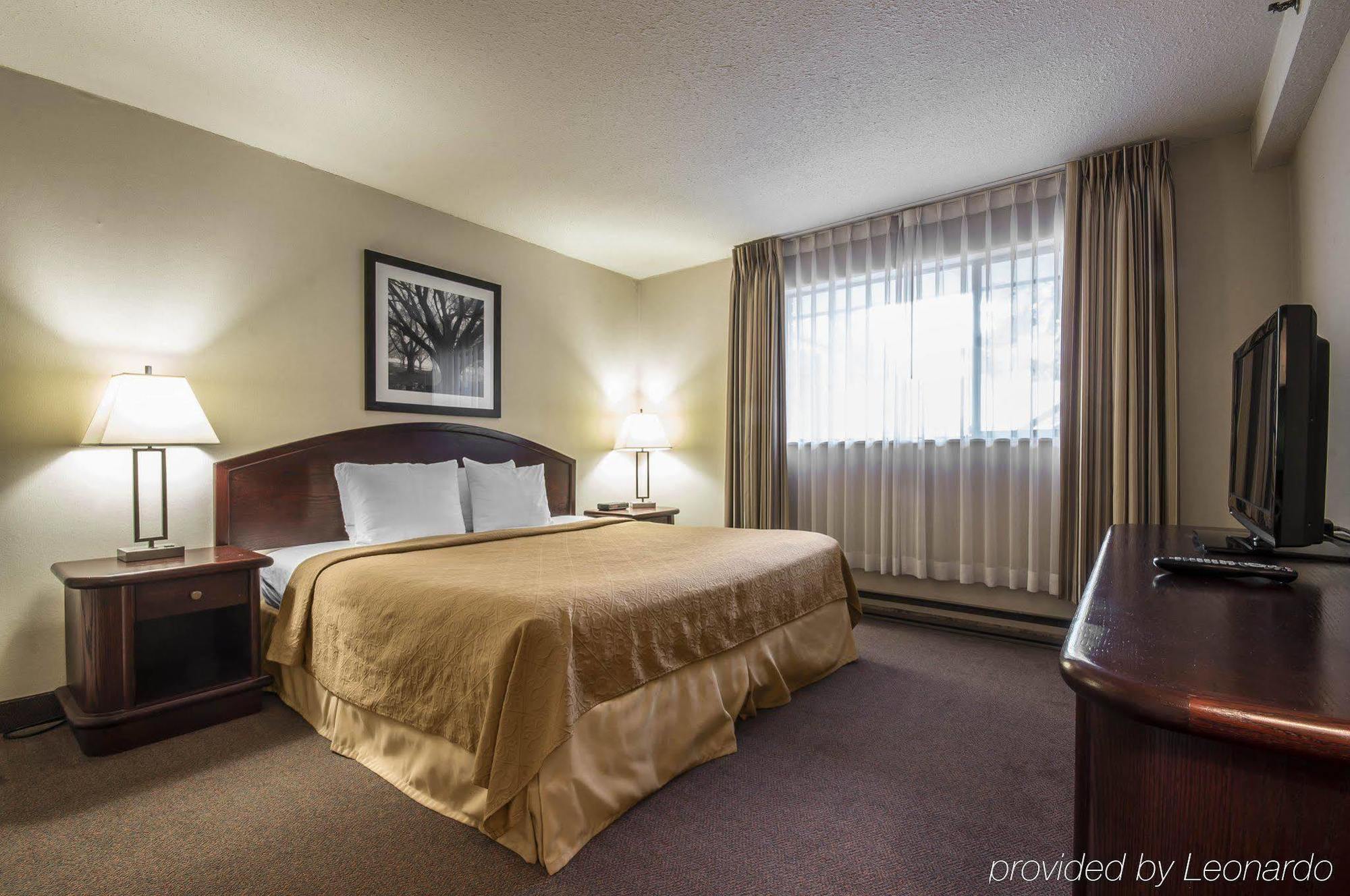 Art Infiniti Hotel Pitt Meadows 외부 사진