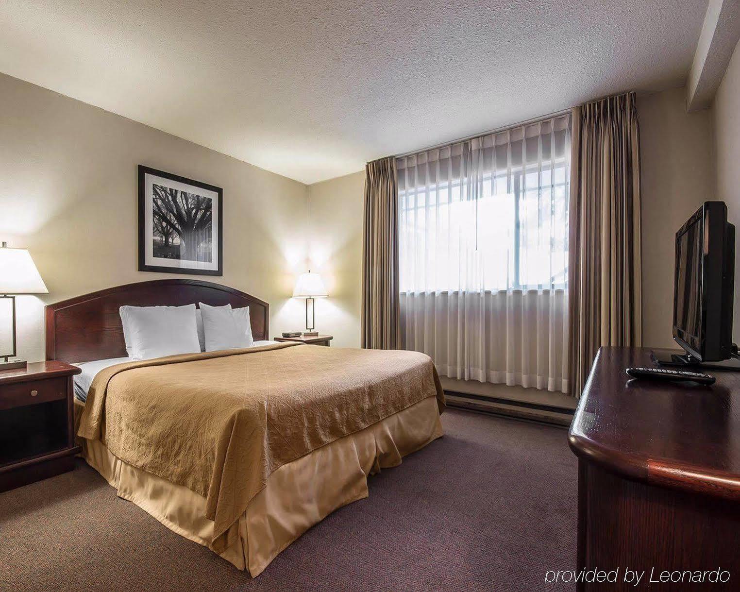 Art Infiniti Hotel Pitt Meadows 외부 사진