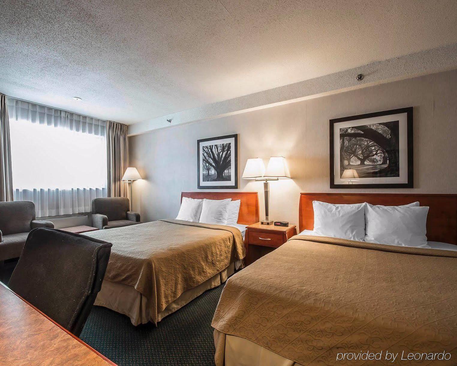 Art Infiniti Hotel Pitt Meadows 외부 사진