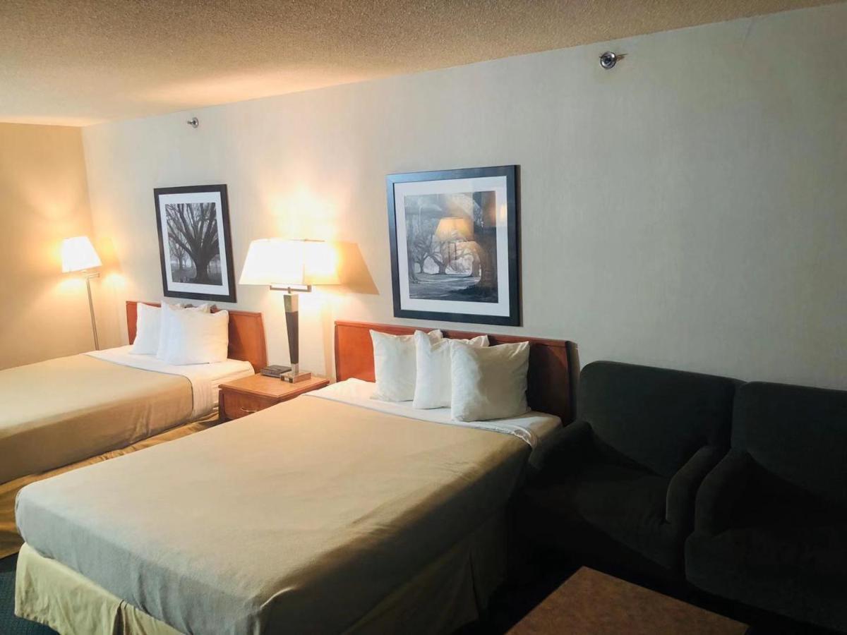 Art Infiniti Hotel Pitt Meadows 외부 사진