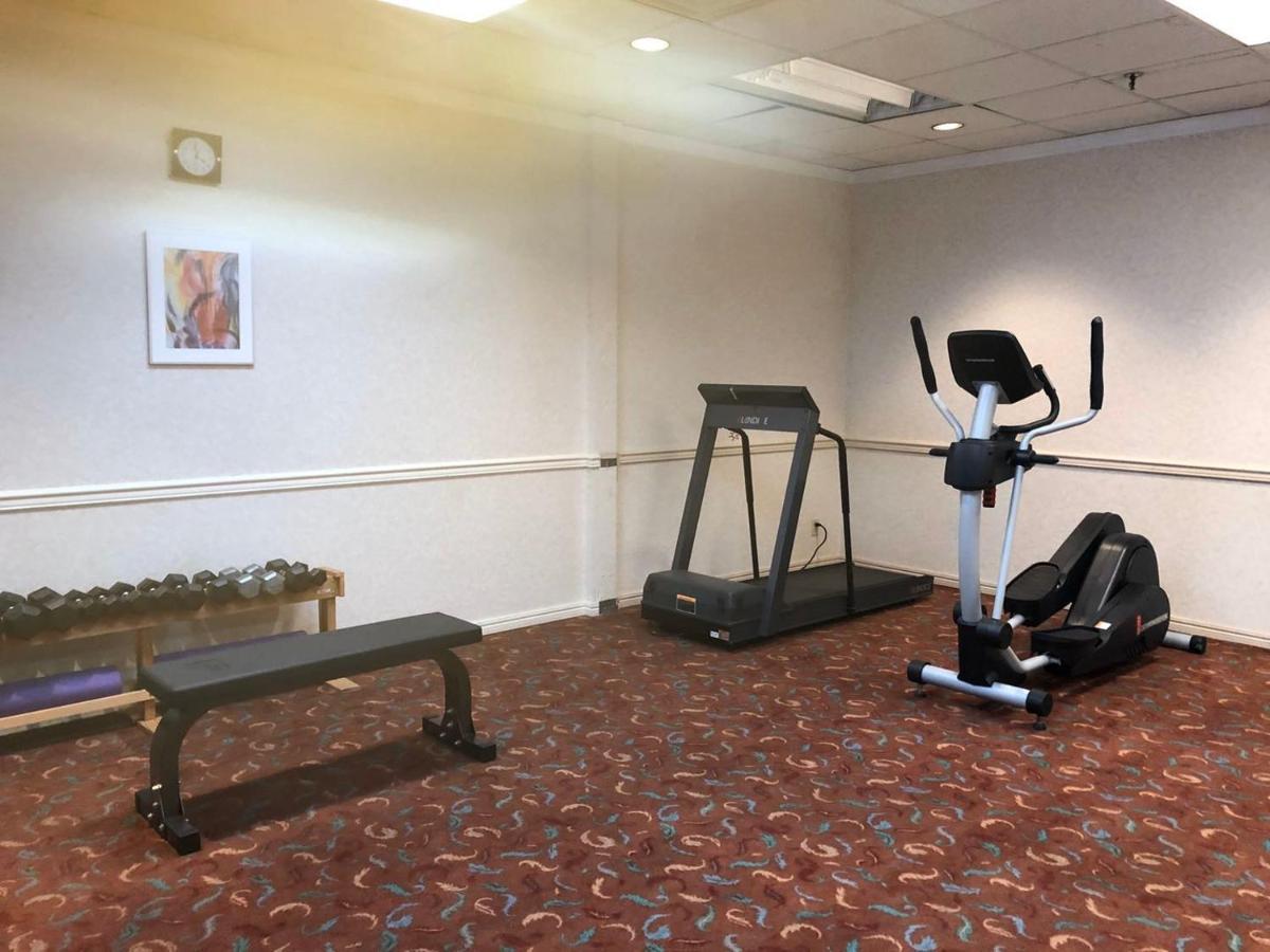 Art Infiniti Hotel Pitt Meadows 외부 사진